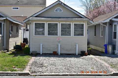 605 Central Avenue, Spring Lake Heights, NJ 07762