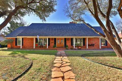 1414 Edgewood Street, Sweetwater, TX 79556