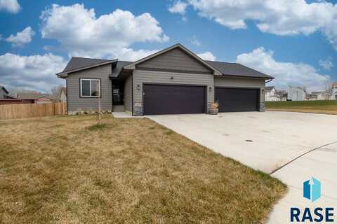 415 N Ceylon Ave, Tea, SD 57064