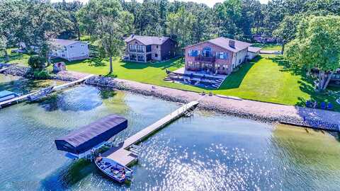 Oakland Beach, DETROIT LAKES, MN 56501