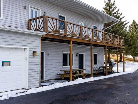 Nutmeg, ELROY, WI 53929