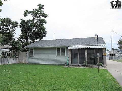 6Th, HUTCHINSON, KS 67501