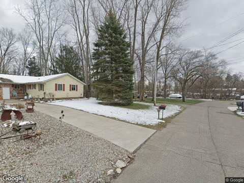 Wenwood, FENTON, MI 48430