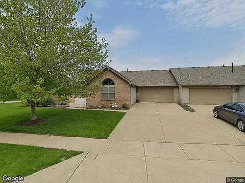 Queens Gate Cir, CUYAHOGA FALLS, OH 44221