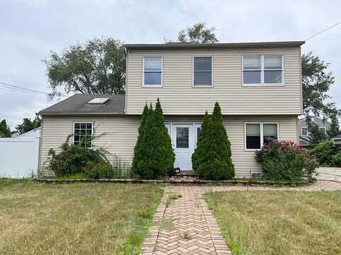 15Th, WEST BABYLON, NY 11704