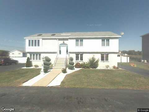 Naples, SAUGUS, MA 01906