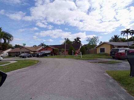 44Th, LAUDERHILL, FL 33319