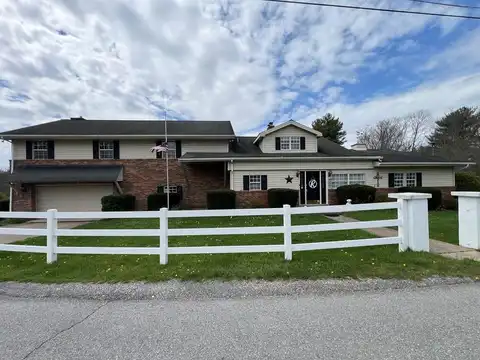 106 NORTH RIDGE ROAD, BECKLEY, WV 25801