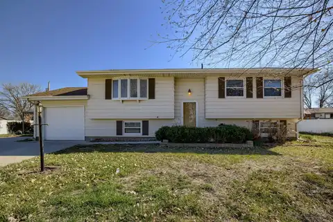 5335 W MEADOWS DRIVE, COLUMBUS, NE 68601