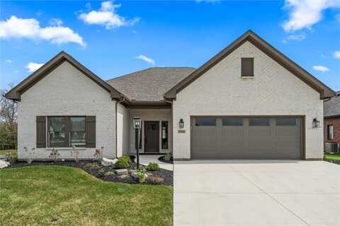 822 Pebble Place, Tipp City, OH 45373