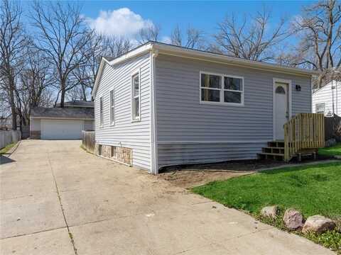 5116 SW 13th Street, Des Moines, IA 50315