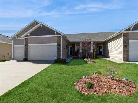 631 Sawgrass Street, Norwalk, IA 50211