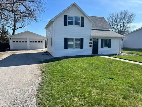 412 SE Mills Street, Greenfield, IA 50849