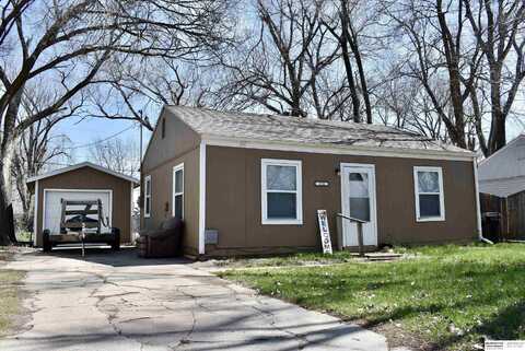 250 Schuyler Avenue, Fremont, NE 68025