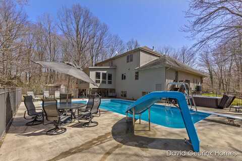 6513 Maple Lane, Holland, MI 49423