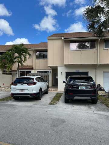 8224 NW 8th Pl, Plantation, FL 33324