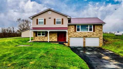 1557 COUNTY ROAD 55, Hammondsville, OH 43930