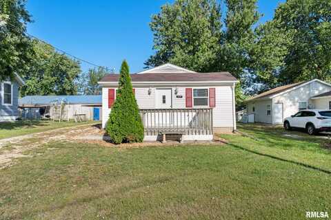 317 S 14TH Street, Le Claire, IA 52753