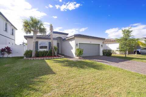 7911 NW Greenbank Circle, Port Saint Lucie, FL 34987