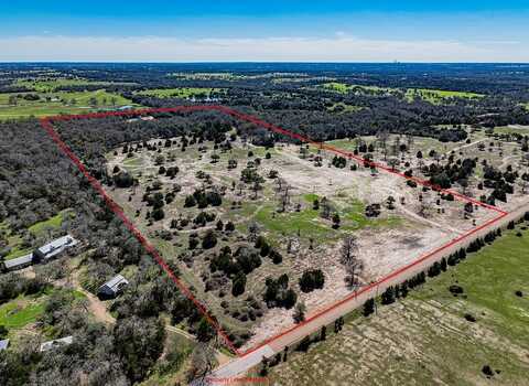 2839 Schoenst Road, Carmine, TX 78932