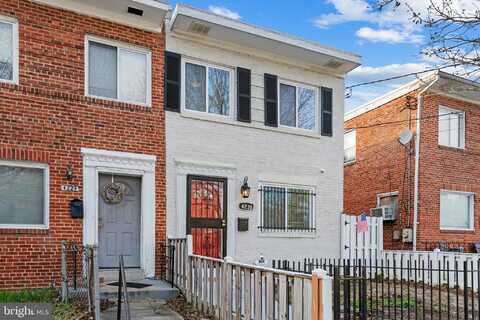 4230 SOUTHERN AVENUE SE, WASHINGTON, DC 20019