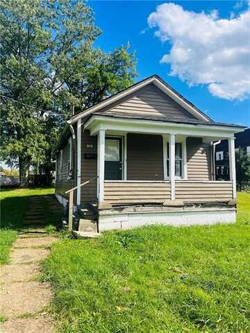 815 Darr Ave, Farrell, PA 16121