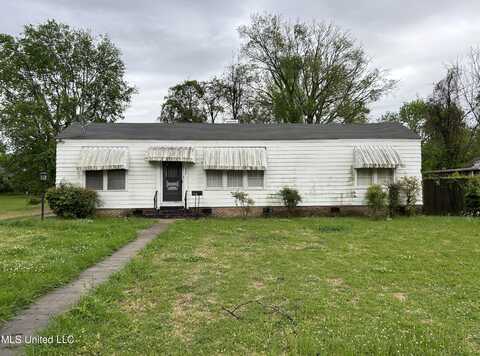 922 Grand Avenue, Yazoo City, MS 39194