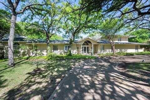 8 Twin Lakes Court, Dalworthington Gardens, TX 76016