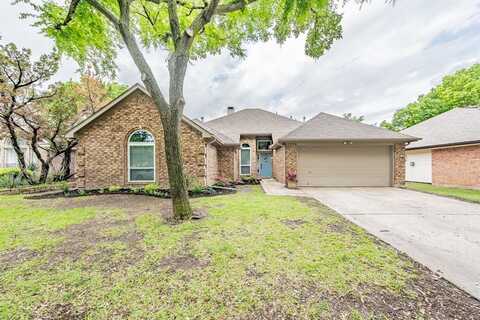 7555 Bryce Canyon Drive W, Fort Worth, TX 76137