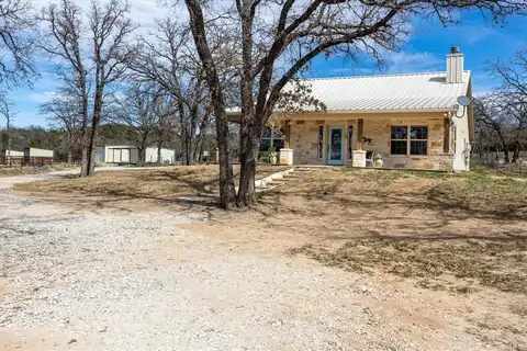 285 Saddle Creek Trail, Stephenville, TX 76401