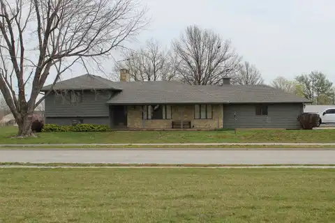 818 Leonard St, Onaga, KS 66521