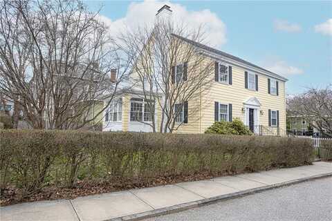 60 Ayrault Street, Newport, RI 02840