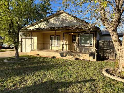 205 Hoyne Avenue, Fritch, TX 79036