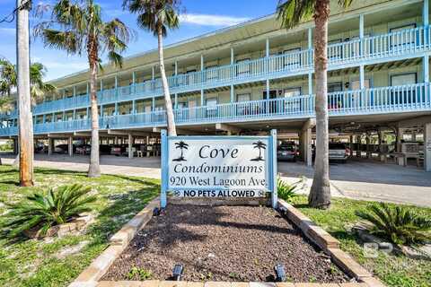 920 W Lagoon Avenue, Gulf Shores, AL 36542