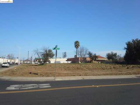 7200 Meadowgate Dr, Sacramento, CA 95823