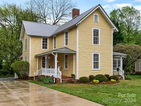 19718 Zion Avenue, Cornelius, NC 28031