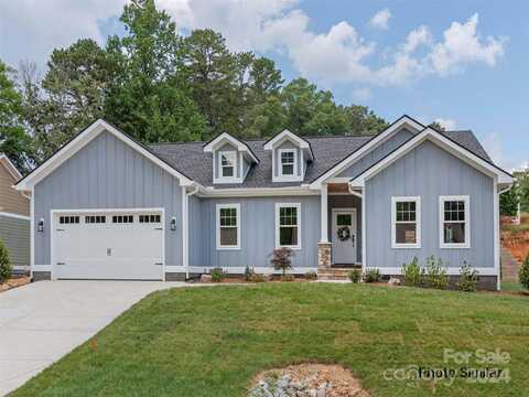 82 Olde Oak Way, Hendersonville, NC 28791