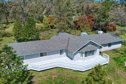 44670 Thunderhead Drive, Ahwahnee, CA 93601