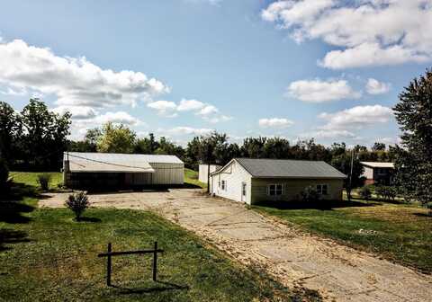 1731 E Montgomery Road, Hillsdale, MI 49242