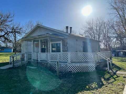 631 County Road 5730, West Plains, MO 65775