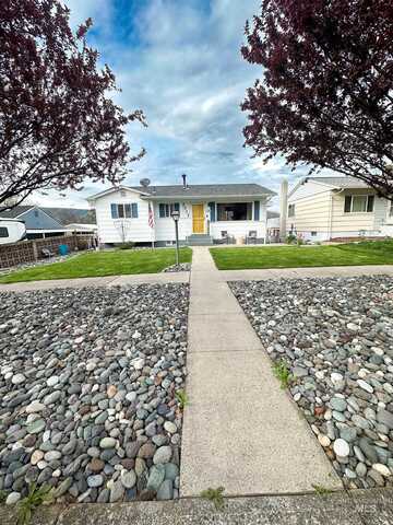 2317 12th Avenue, Lewiston, ID 83501