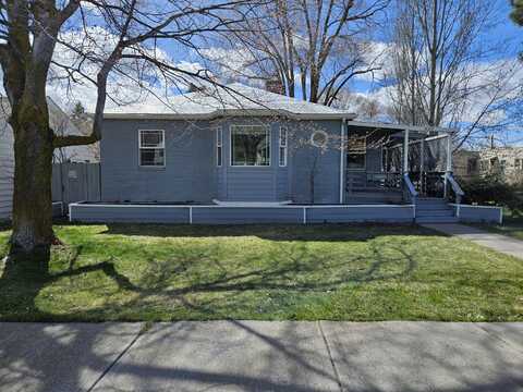 330 Pacific Terrace, Klamath Falls, OR 97601