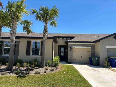 1710 Celebration Dr, Fort Pierce, FL 34947