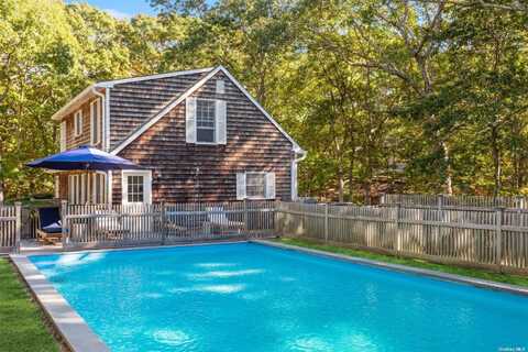 66 Pepperidge Lane, Amagansett, NY 11930