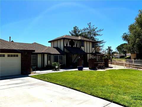 14899 Greenbriar Drive, Helendale, CA 92342