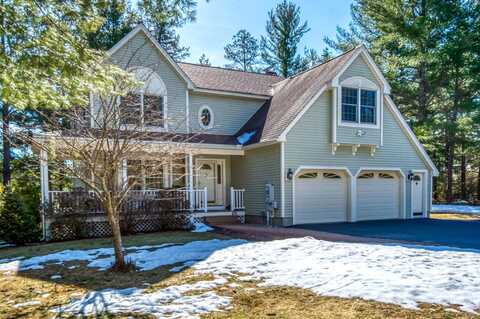 21 Logan Way, Ossipee, NH 03890