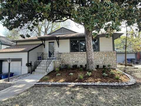 1747 S Xanthus Avenue, Tulsa, OK 74104