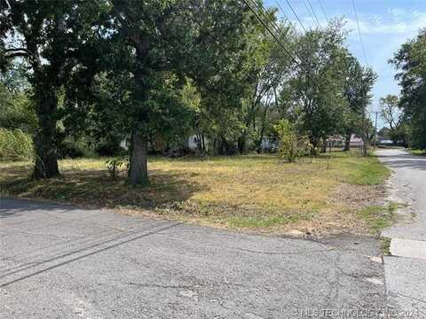 200 NE 4th Street, Pryor, OK 74361