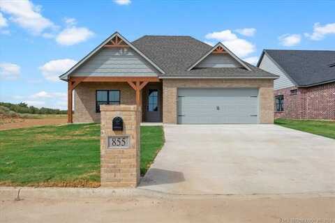 855 Springfield Court, Durant, OK 74701