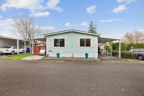 21100 NE Sandy Blvd, Fairview, OR 97024